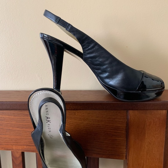 NWOT - Anne Klein leather heels - Picture 6 of 8